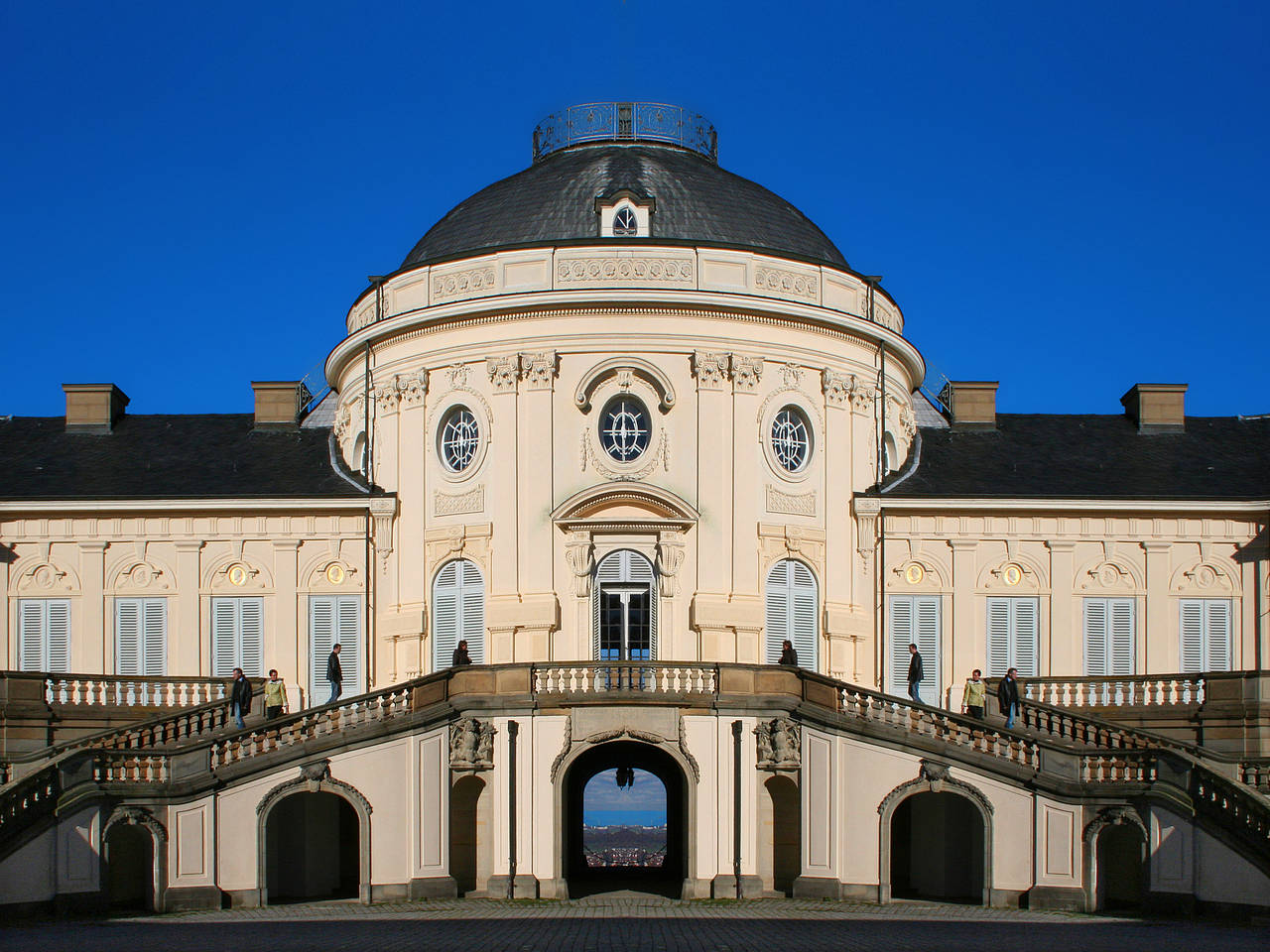  Fotografie von Citysam  Stuttgart Eingangsbereich von Schloss Solitude